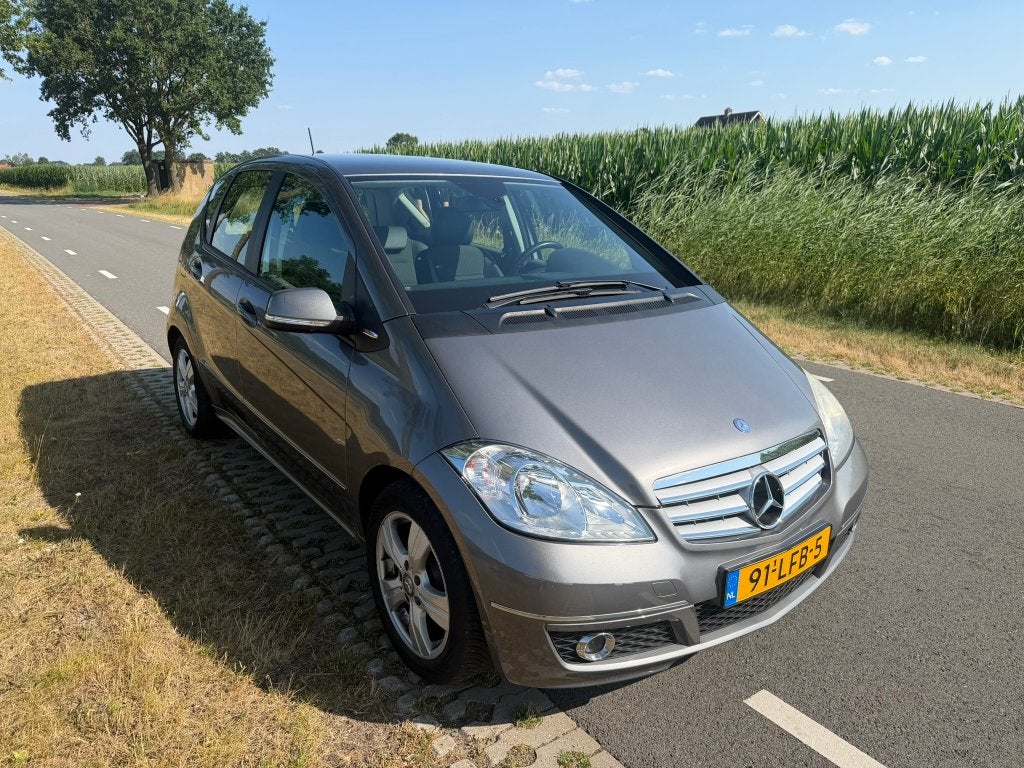 Mercedes-Benz A-Klasse A160 5DRS AUT Trekh Apple Carplay!, Auto's, 15 km/l, 1498 cc, Zwart, Leder en Stof