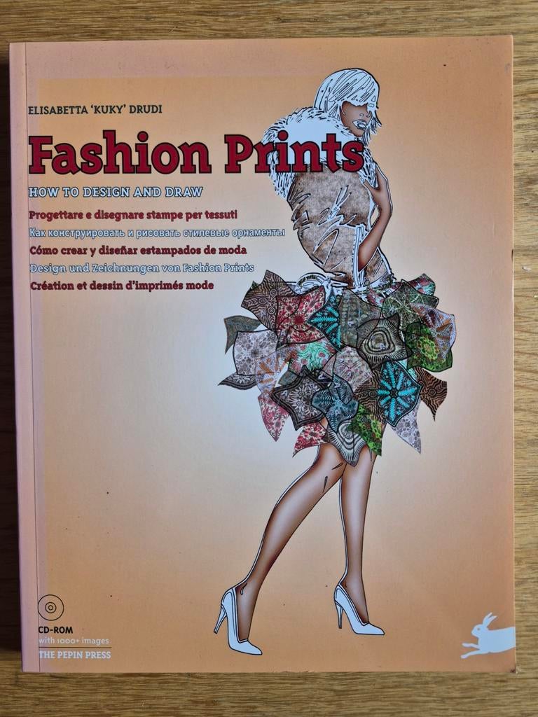 Fashion Prints: Hoe te ontwerpen en tekenen (incl. CD-ROM), Boeken, Ophalen of Verzenden, Zo goed als nieuw, Studie en Technieken