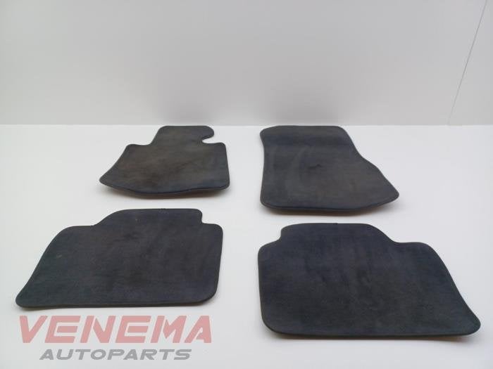 Matten Set van een BMW 4-Serie, Auto-onderdelen, Interieur en Bekleding, BMW, Gebruikt, 3 maanden garantie, Ophalen of Verzenden