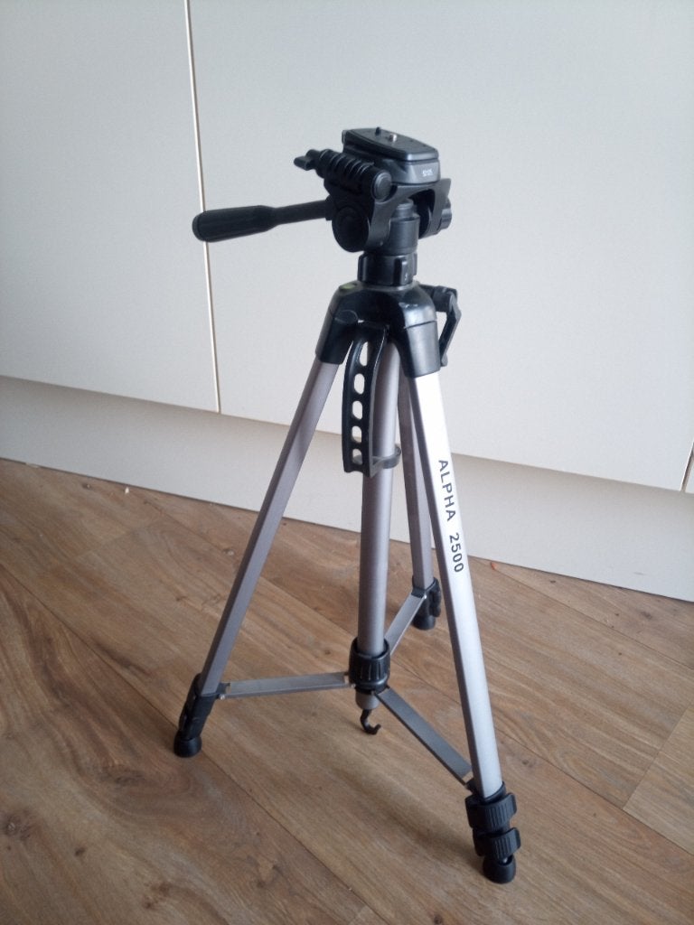 Alpha 2500 statief, Audio, Tv en Foto, Fotografie | Statieven en Balhoofden, Zo goed als nieuw, 150 tot 175 cm, Met balhoofd, Ophalen of Verzenden