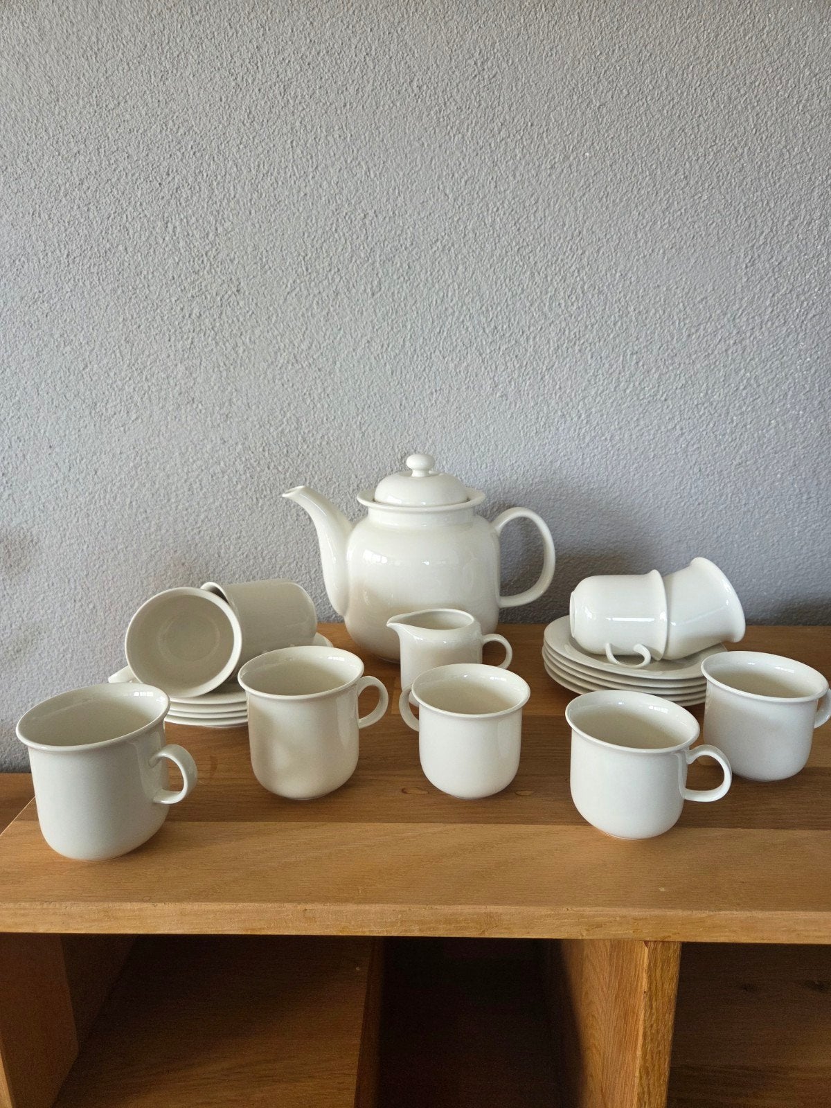 Arabia, model artica Theepot, kopjes, schotels, Huis en Inrichting, Ophalen, Arabia, Zo goed als nieuw, Modern
