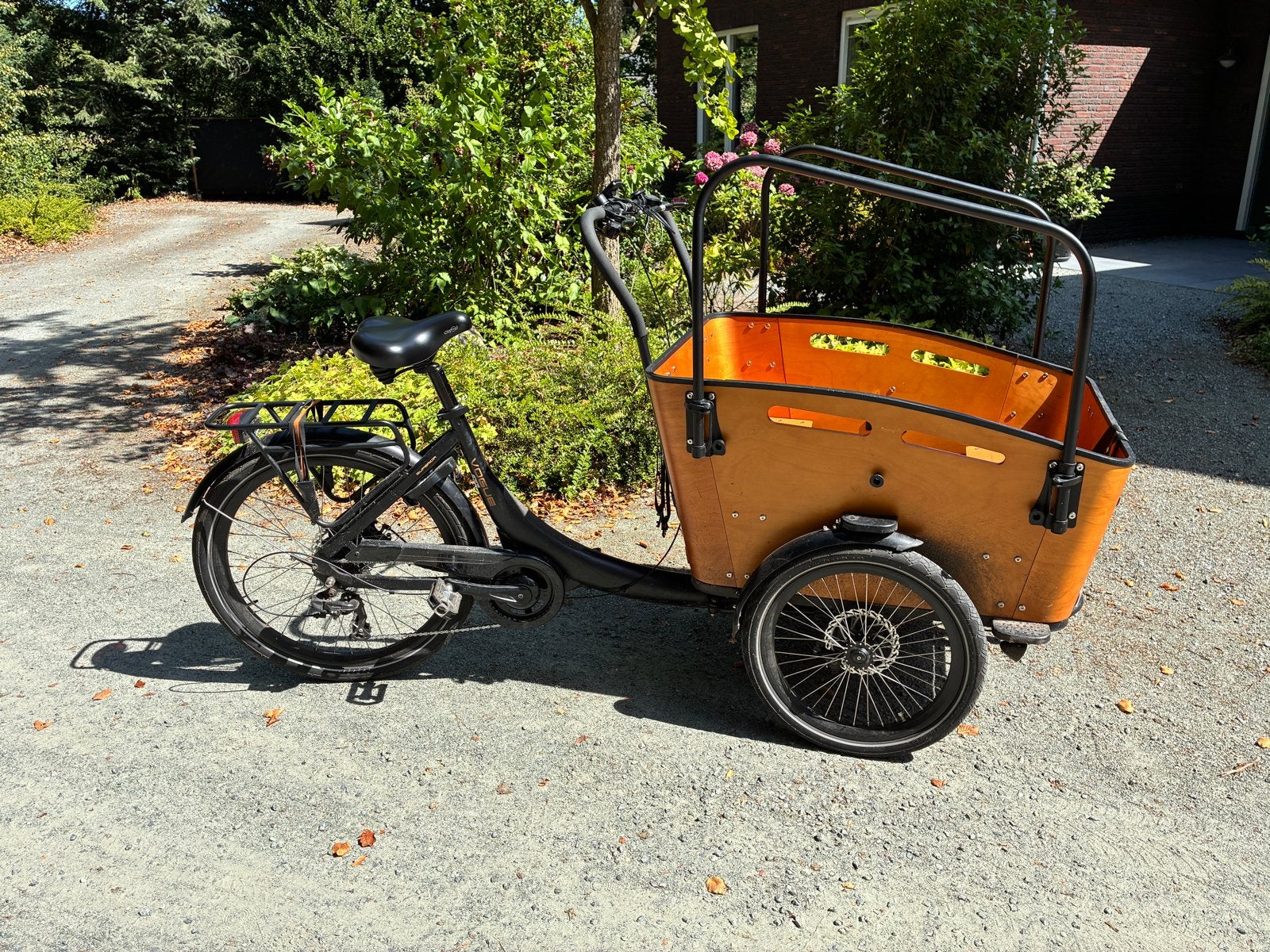 Elektrische bakfiets met huif, 4 kinderen of meer, Gebruikt, Elektrisch, Schijfrem