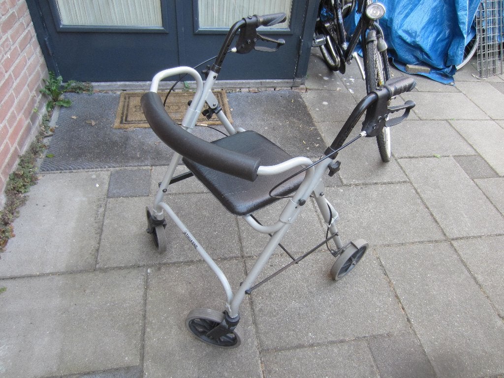 rollator, Diversen, Ophalen, Opvouwbaar, Gebruikt