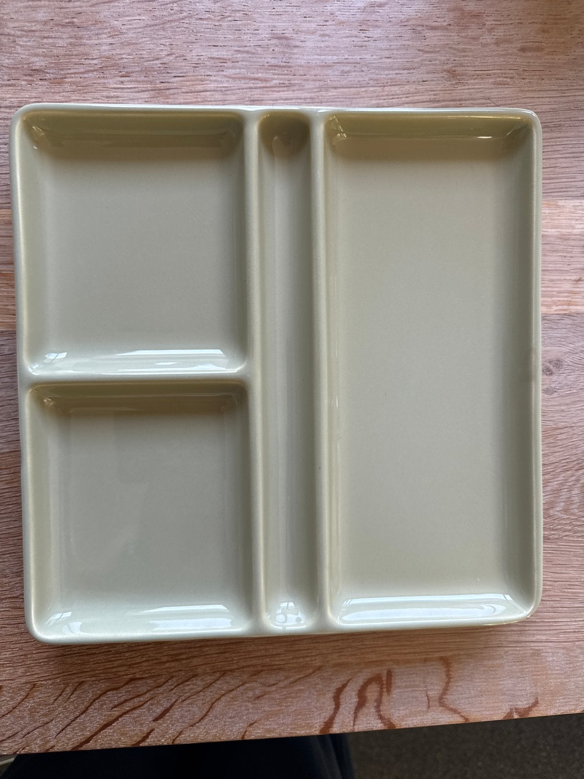 Serveerschaal voor olie en azijn, Huis en Inrichting, Keuken | Servies, Ophalen, Gebruikt, Keramiek, Schaal of Schalen
