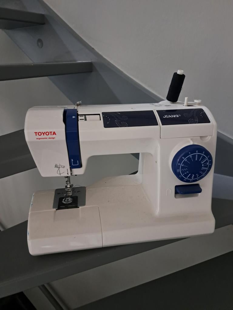 Toyota Jeans Naaimachine - Ergonomisch Design, Ophalen, Naaimachine, Overige merken