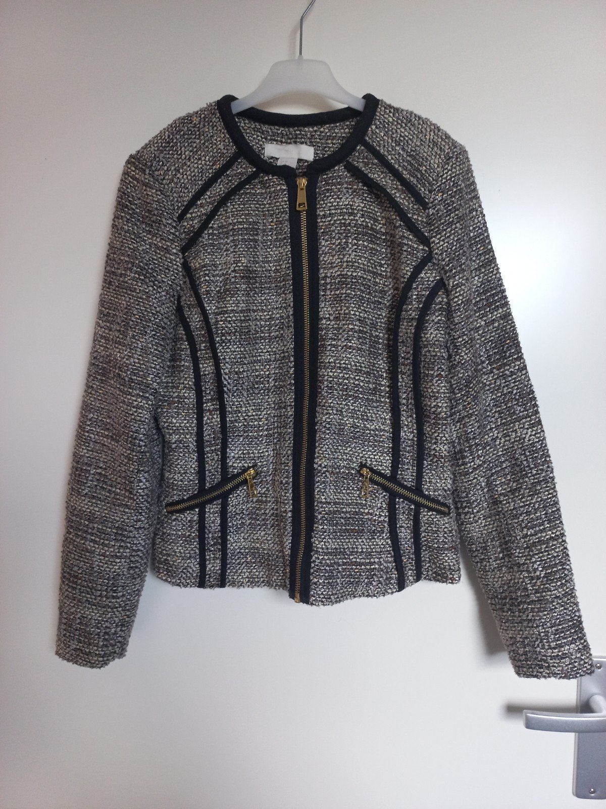 Tweed/Bouclé style jasje met goudkleurige ritsen-H&M maat S, H&M, Meerkleurig, Ophalen of Verzenden, Jasje