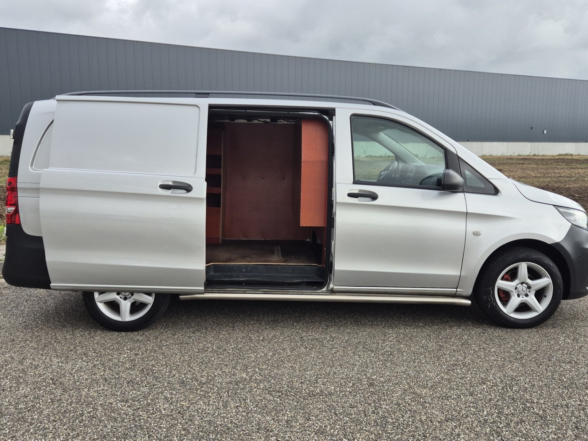 Mercedes-Benz Vito 116 CDI Airco, dak rails, trekhaak., Euro 5, Gebruikt, Zwart, 4 cilinders