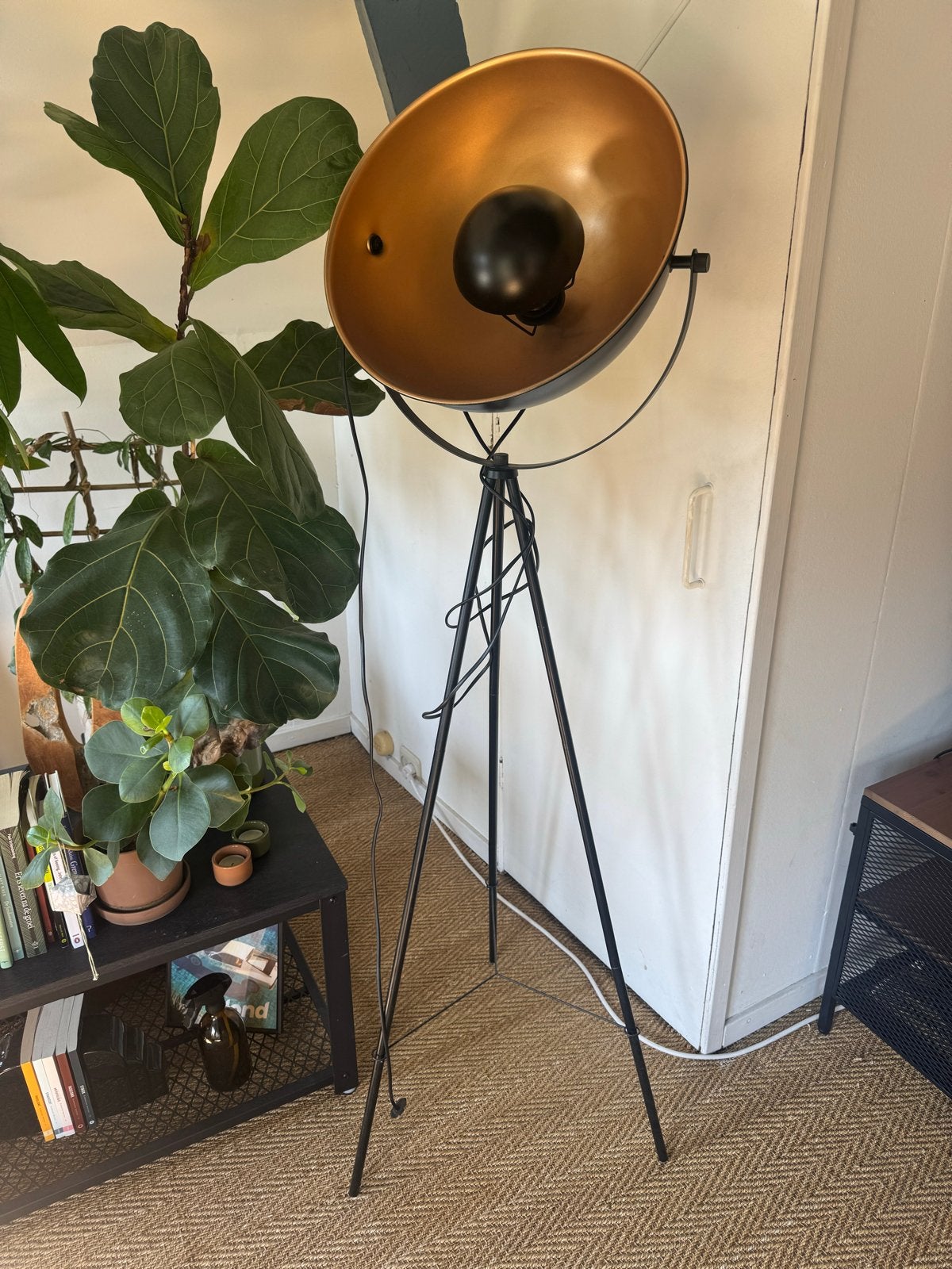 Stijlvolle Staande Lamp, Huis en Inrichting, Lampen | Vloerlampen, Ophalen, E27 (groot), Zo goed als nieuw, Metaal