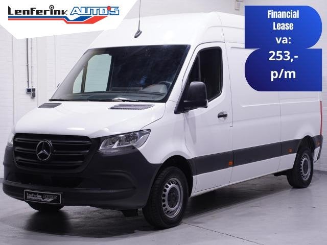 Mercedes-Benz Sprinter 211 CDI 114 pk L2H2 Laadruimte Pakket, Auto's, Voorwielaandrijving, Stof, Gebruikt, 4 cilinders
