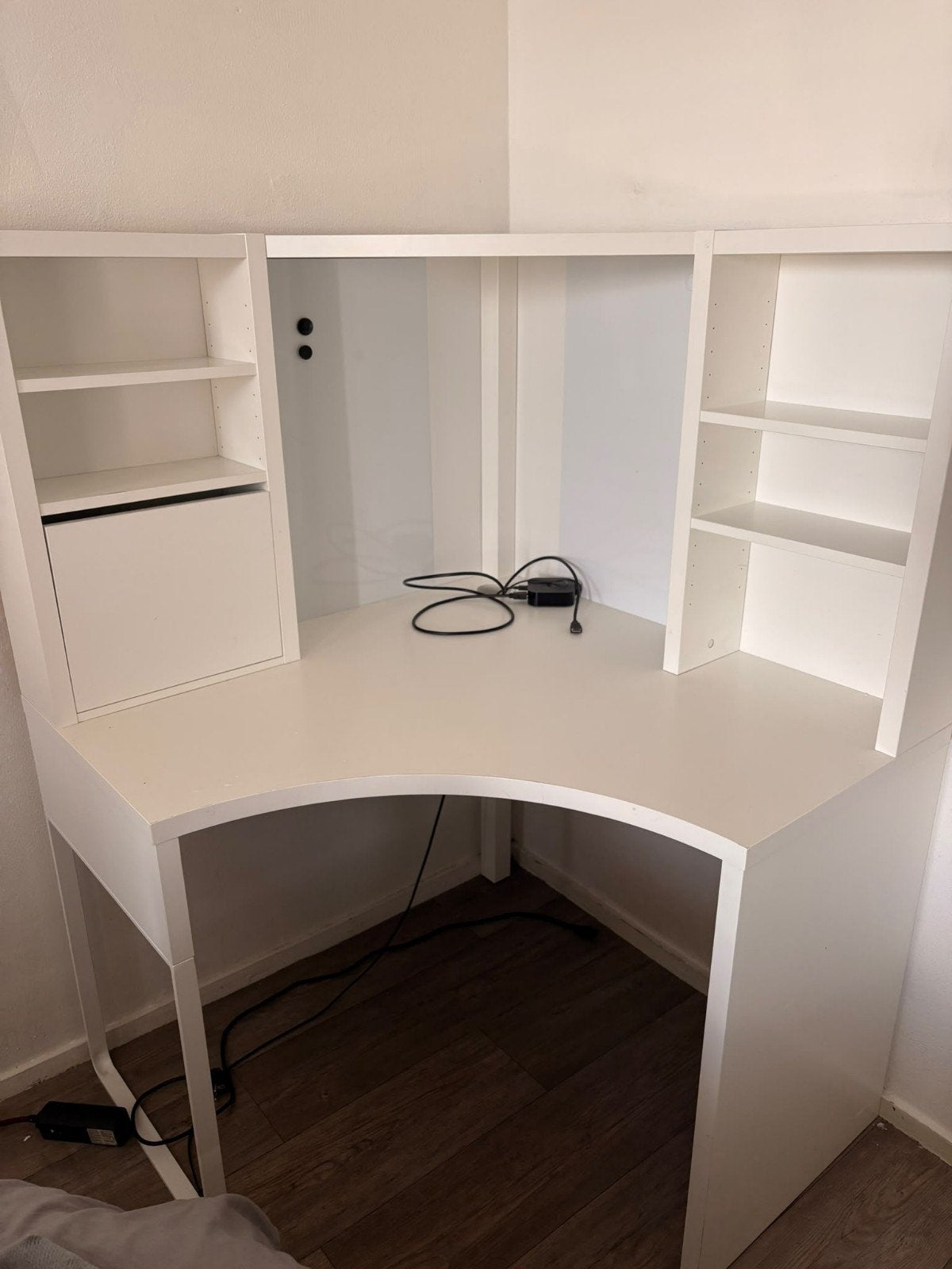 Hoekbureau MIKCE, Huis en Inrichting, Ophalen, Gebruikt