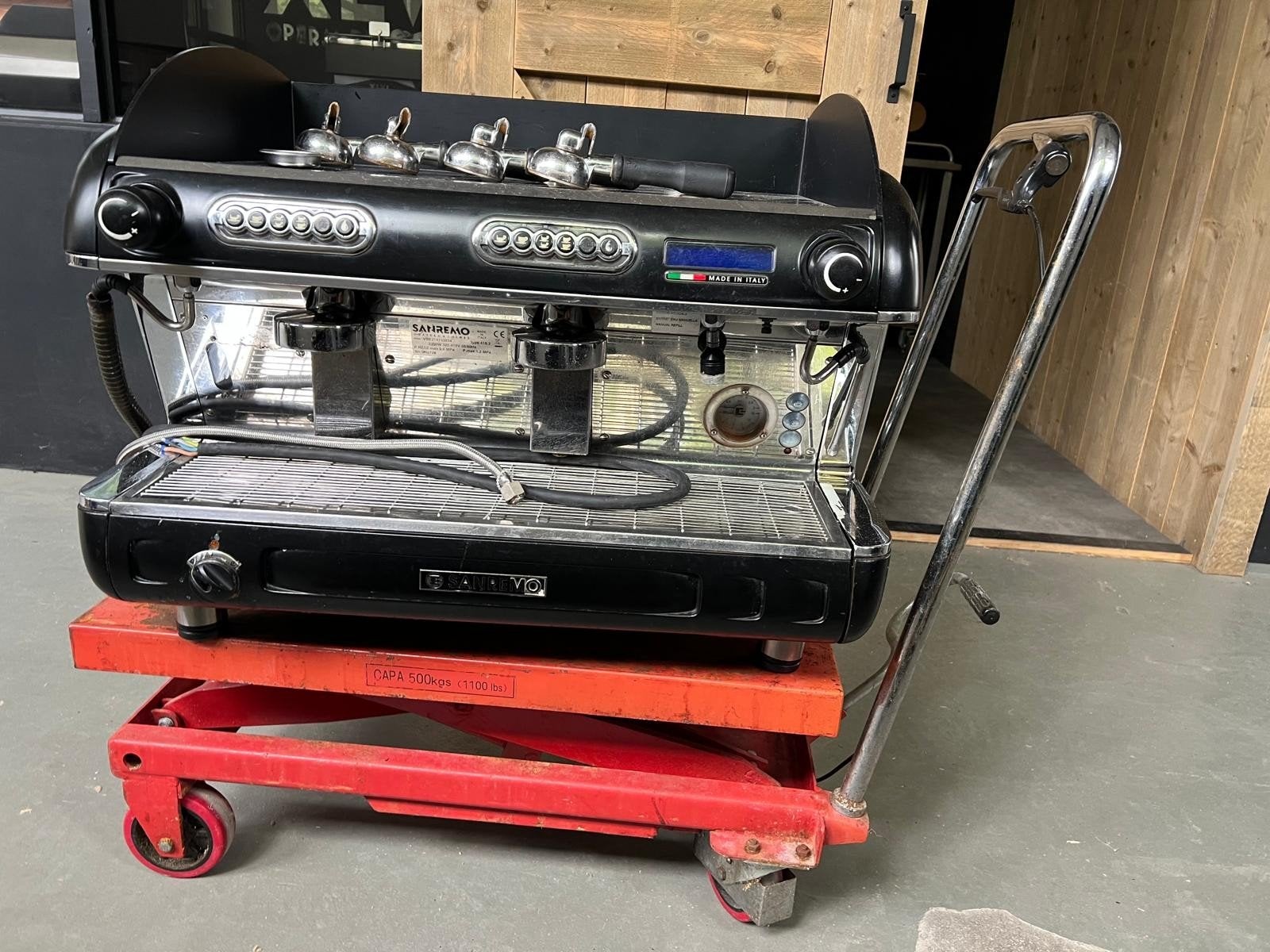 Sanremo Verona 2-groeps Espressomachine - Nagekeken, Witgoed en Apparatuur, Koffiezetapparaten, Stoompijpje, Gebruikt, Espresso apparaat