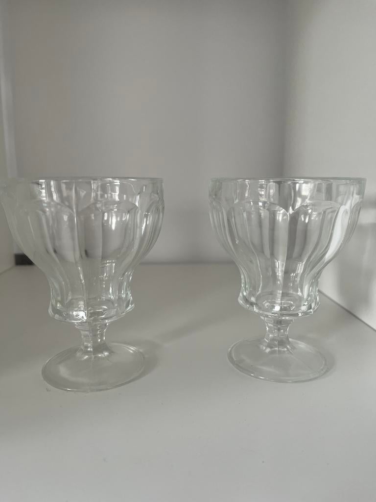 2x Vintage Art Deco Dessertcoupes / IJscoupes op Voet. Glas, Ophalen of Verzenden, Zo goed als nieuw, Overige typen
