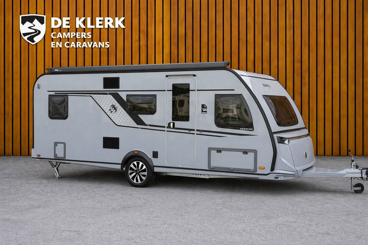 Knaus SUDWIND 580 QS Black Selection Campo vollo grey / 50%, Caravans en Kamperen, 7 tot 8 meter, Bedrijf, Info@deklerkcaravans.nl