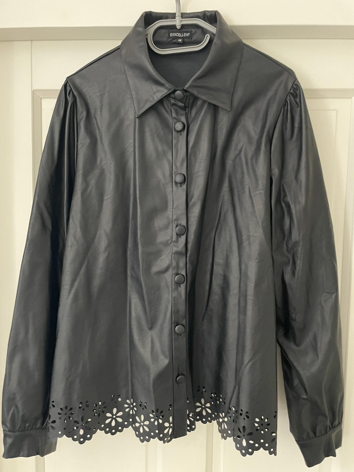 Exxelent blouse/jasje zwart mt 46. Nooit gedragen. Dus nieuw, Ophalen of Verzenden, Nieuw, Maat 46/48 (XL) of groter, Zwart