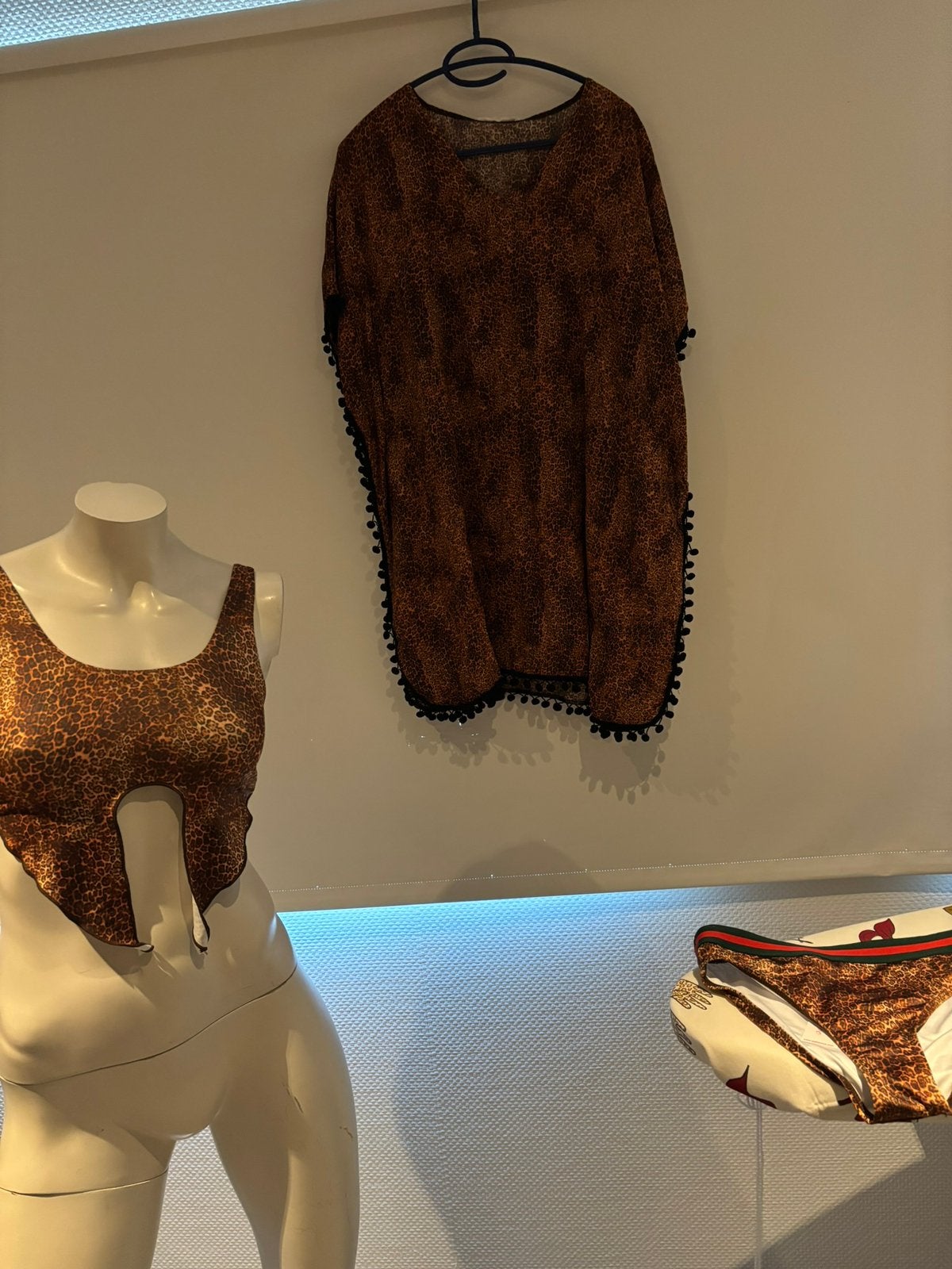 Stella gove bikini met bijpassende blouse 12 jaar, Bikiniset, Meisje, Ophalen of Verzenden, Zo goed als nieuw
