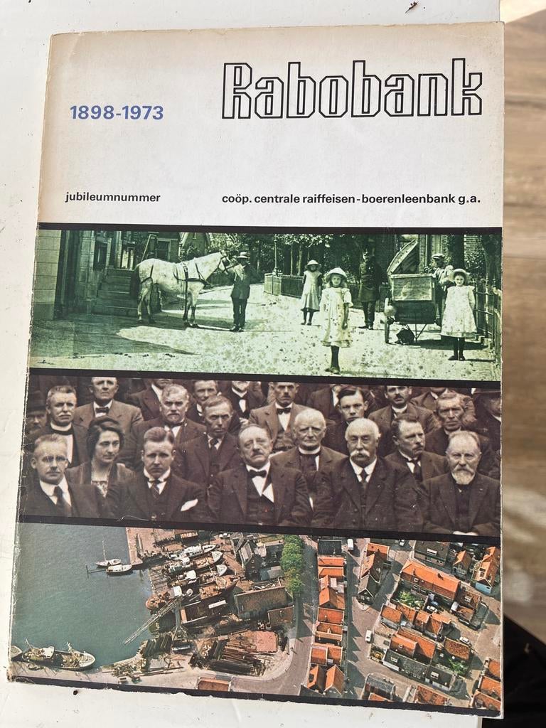 Rabobank jubileumnummer 1972 - Nog in uitstekende staat, Boeken, Ophalen of Verzenden, Zo goed als nieuw, Overige typen