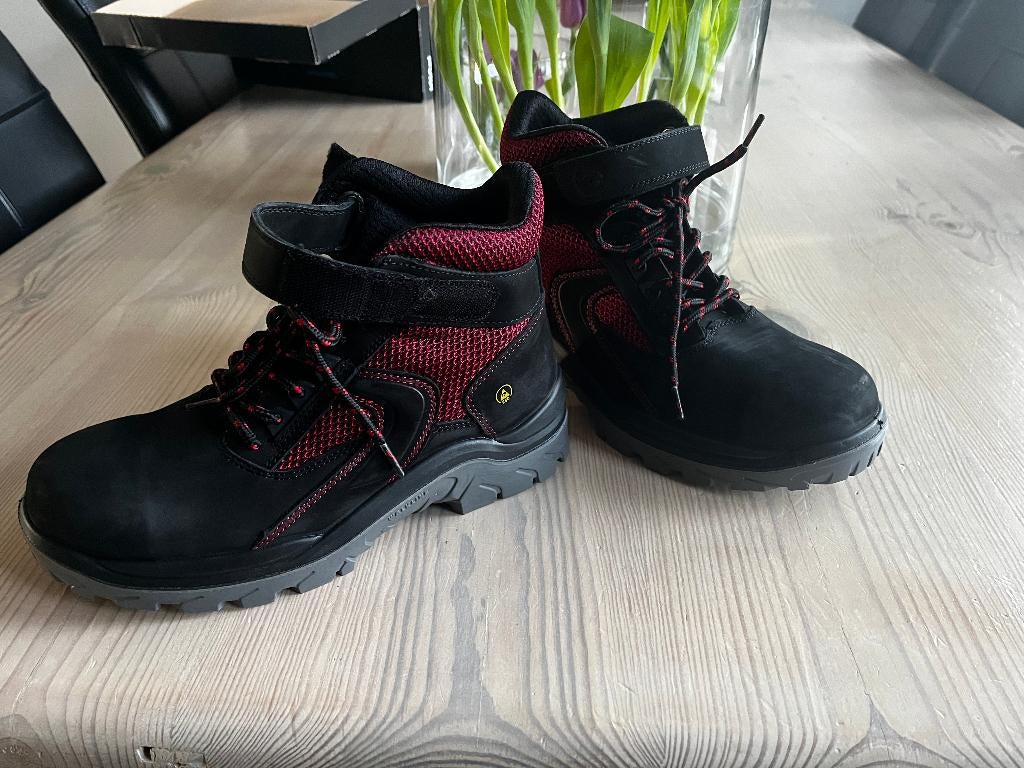Nieuwe Stal/ Veiligheidsschoenen maat 38, Dieren en Toebehoren, Paardrijkleding, Nieuw, Schoeisel, Recreatie, Ophalen of Verzenden