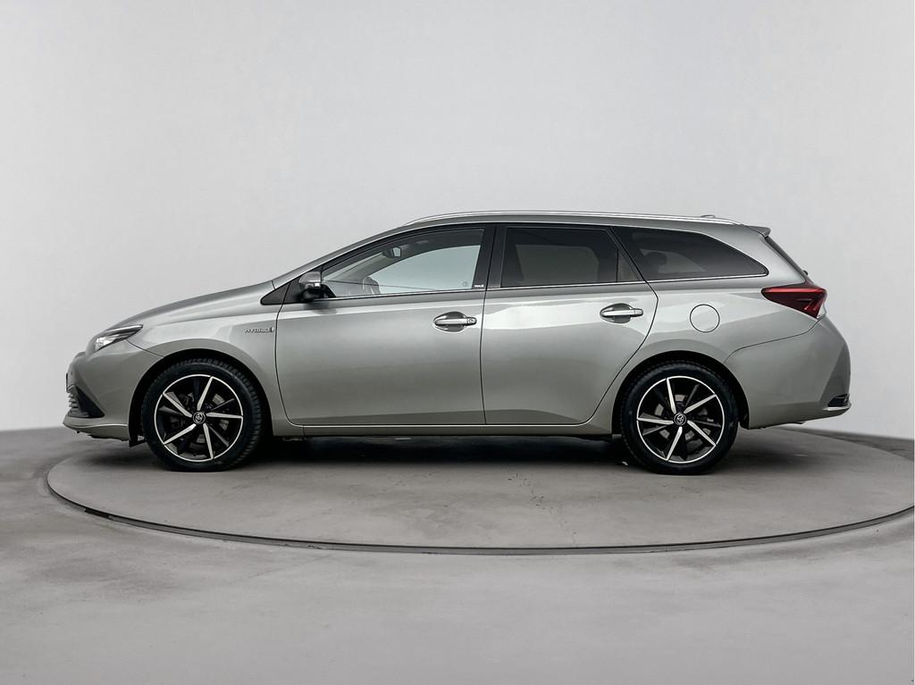 Toyota Auris Touring Sports 1.8 Hybrid Executive Go | PDC vo, Auto's, Toyota, 12 maanden, Gebruikt, Alcantara, Hybride Elektrisch/Benzine