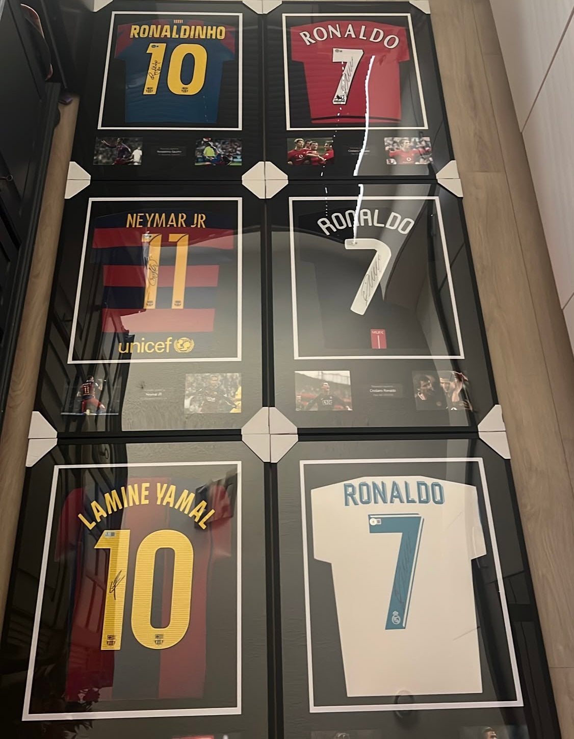 Gesigneerd voetbalshirt te koop met beckett coa, Verzamelen, Ophalen of Verzenden, Zo goed als nieuw, Buitenlandse clubs, Shirt
