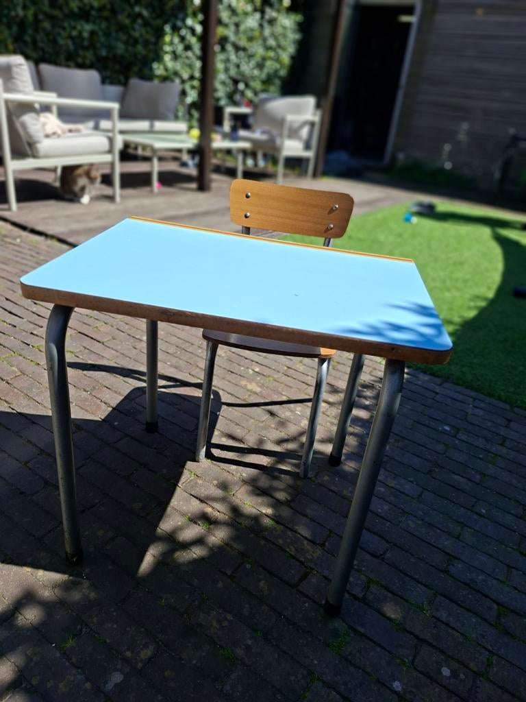 Peuter/kleuter bureautje met stoel van Firma Zoethout, Ophalen