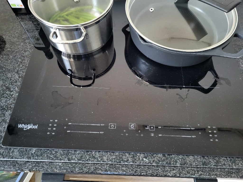 Whirlpool Inductiekookplaat voor electrisch koken, Ophalen, 4 kookzones, Zo goed als nieuw, Energieklasse A of zuiniger