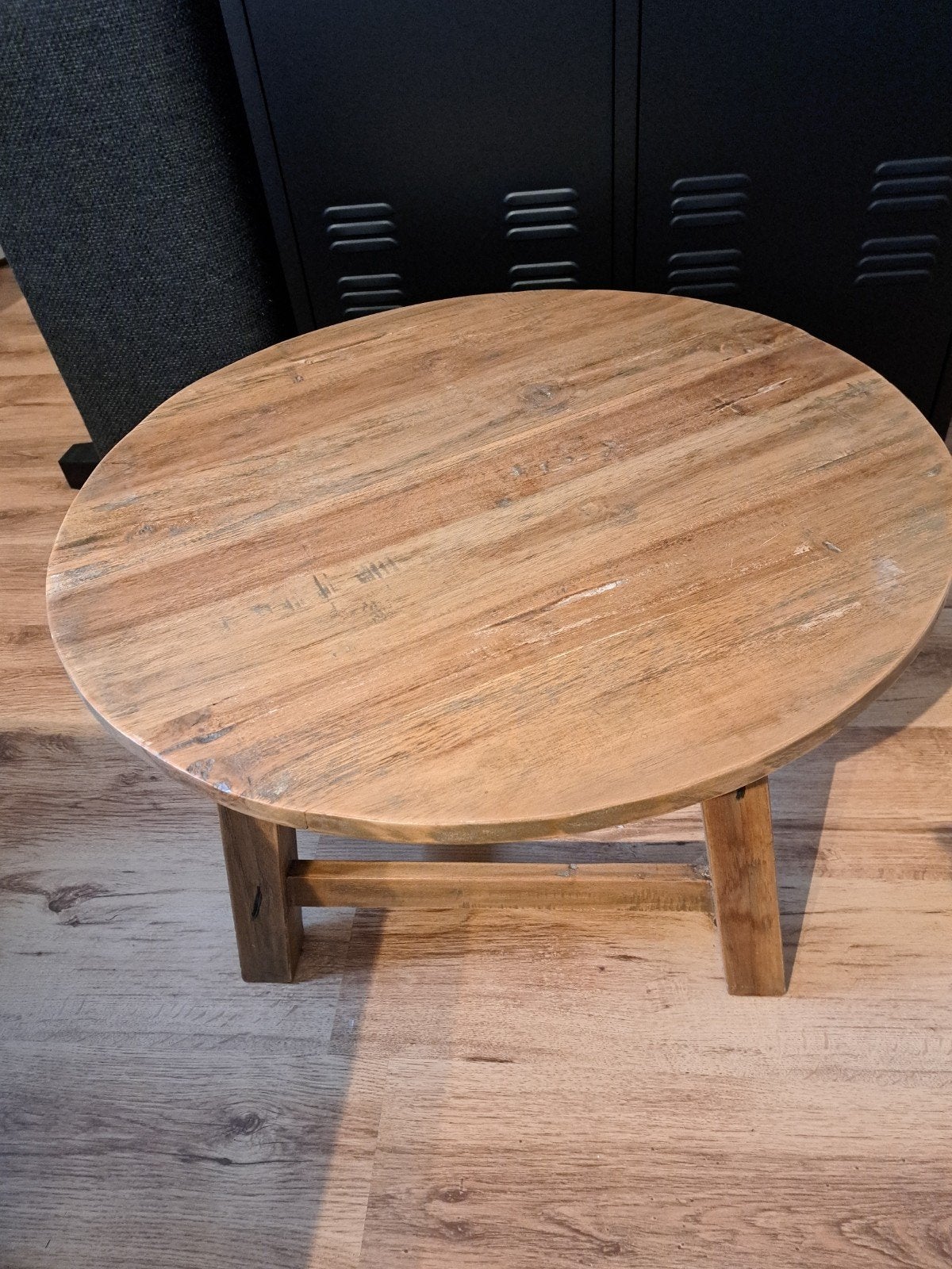 Ronde bijzet/ salontafel van teakhout, Ophalen, Gebruikt, 50 tot 100 cm, Rustiek