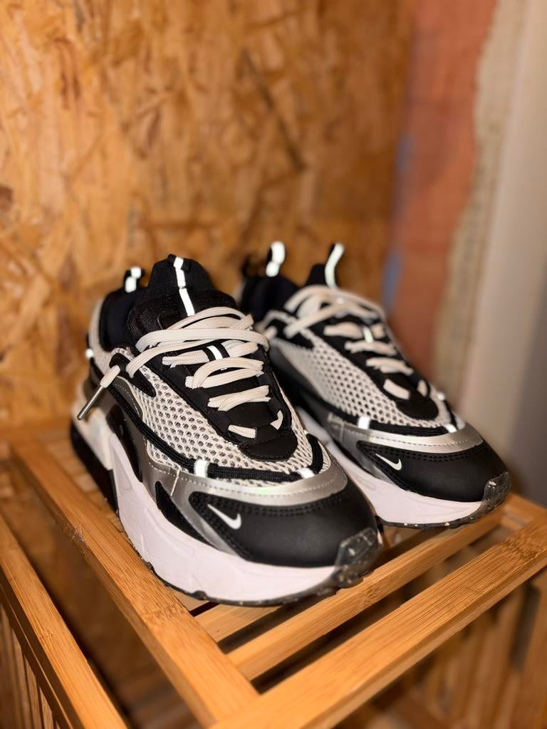 Nike Air Max Furyosa NRG maat 37,5, Ophalen of Verzenden, Zo goed als nieuw, Zwart, Sneakers of Gympen