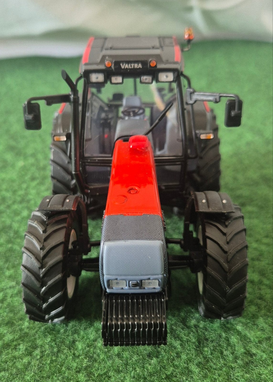 Valtra 6850, Ophalen, Nieuw, Tractor of Landbouw, Overige merken