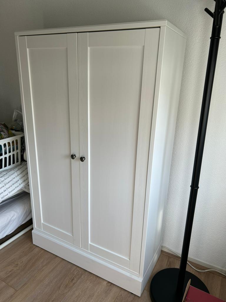 Houten kastje Ikea (BxHxD 81x134x35cm), Ophalen, Zo goed als nieuw