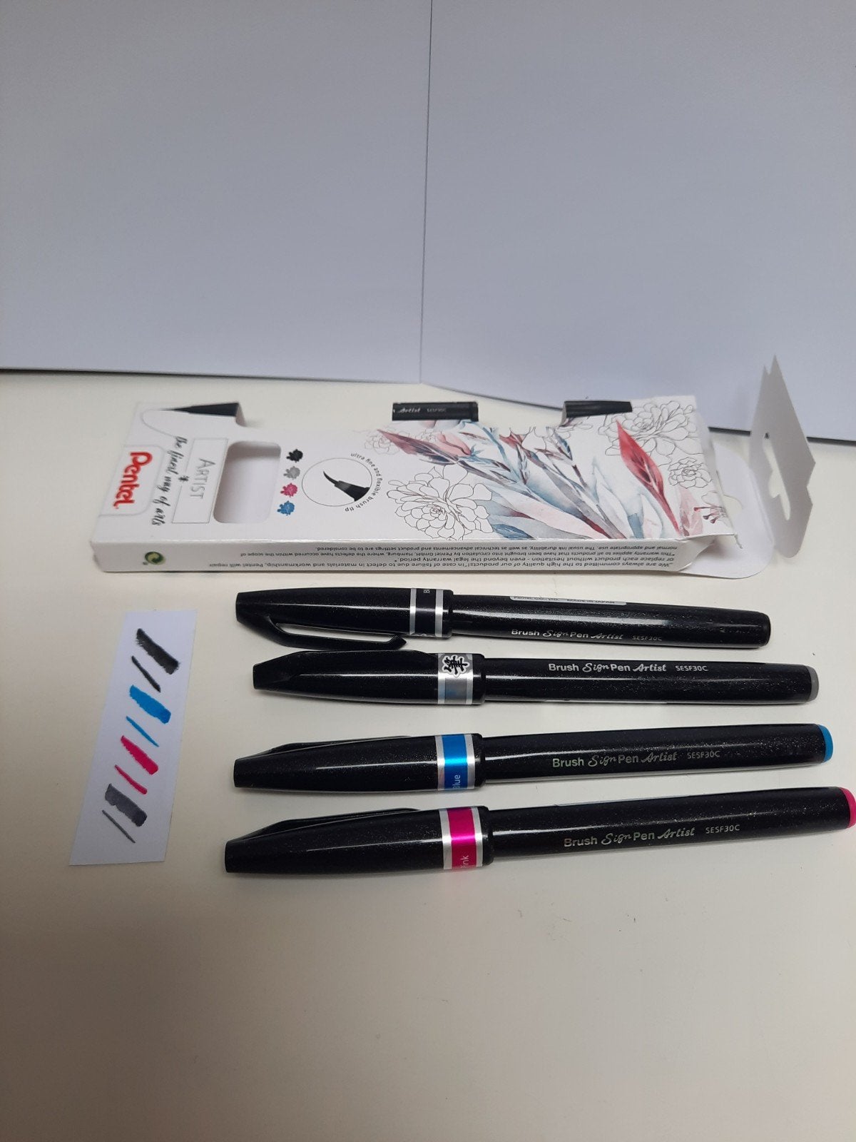 Pentel Artist zwart, grijs, roze, blauw, Ophalen of Verzenden