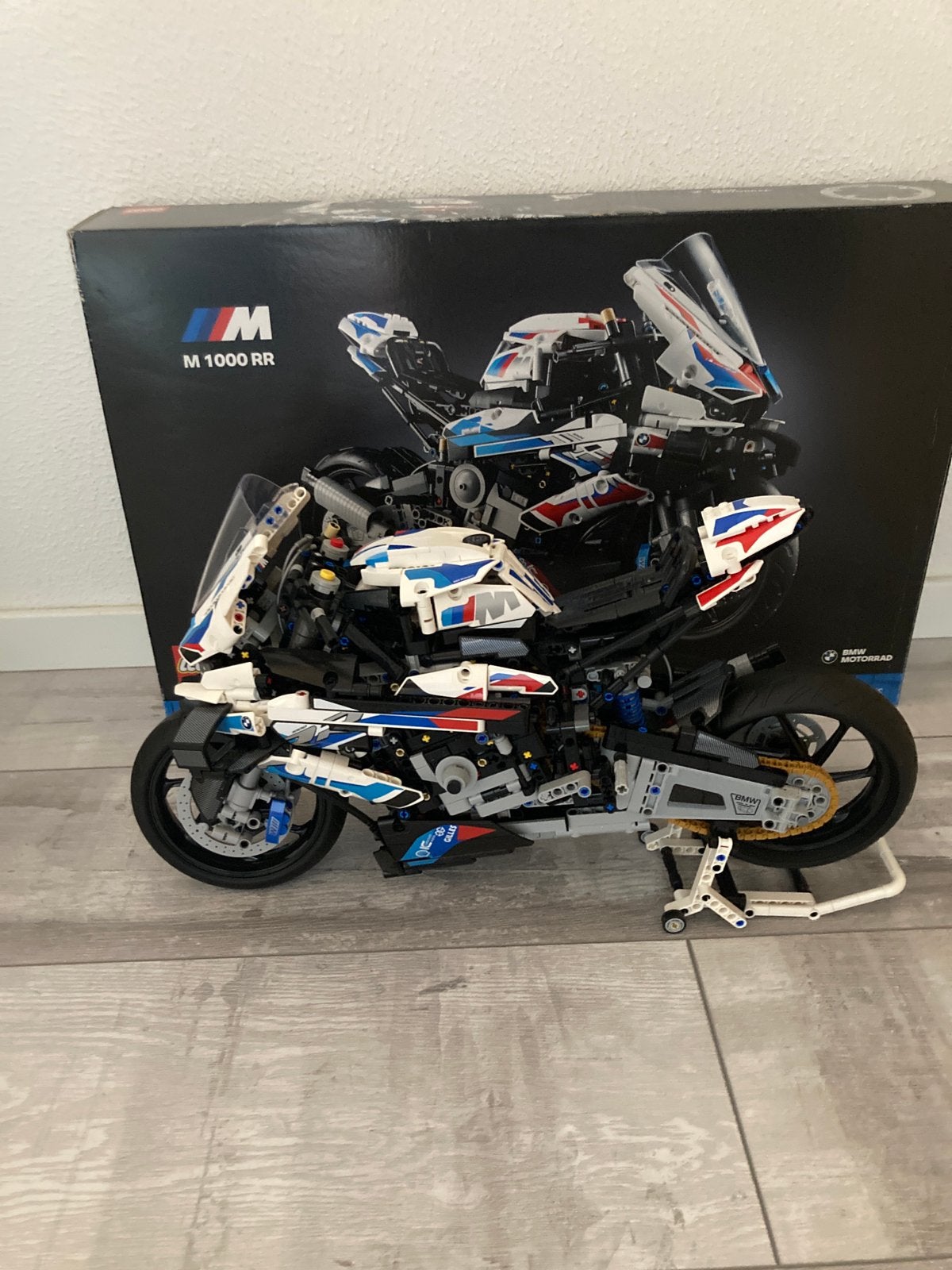 LEGO Technic BMW M 1000 RR (42130) - Zo goed als nieuw, Ophalen, Lego, Zo goed als nieuw, Complete set