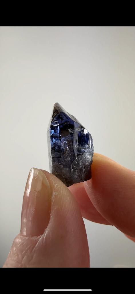 Tanzaniet, Verzamelen, Mineralen en Fossielen, Ophalen of Verzenden, Mineraal