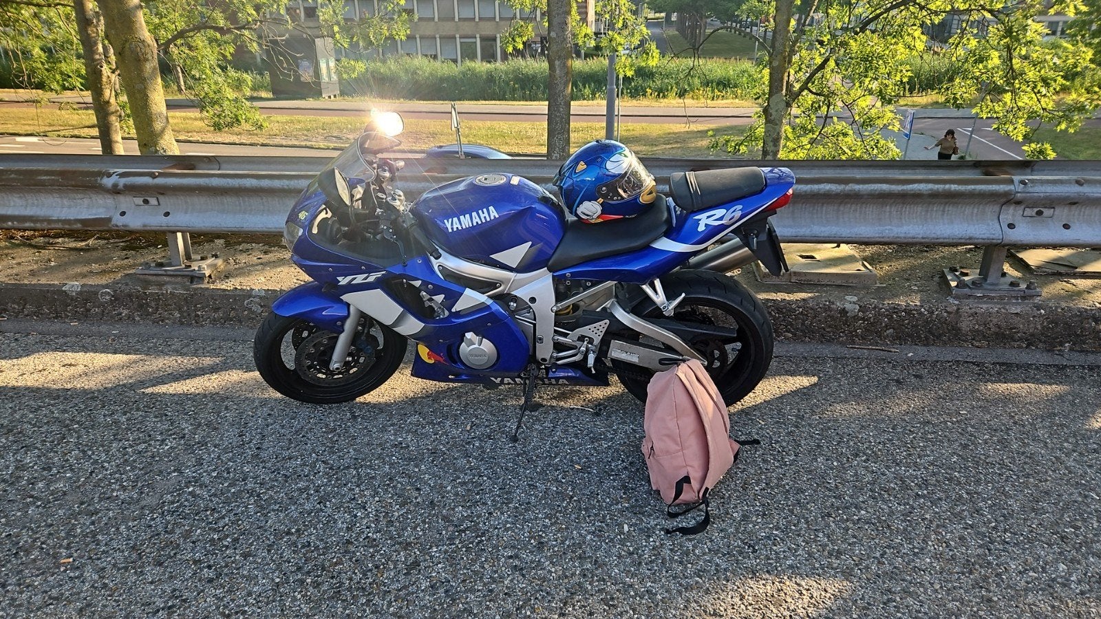 Yamaha R6 uit 2000 Goede staat, banden en ketting aandacht n, Gebruikt, Super Sport, Particulier, Handgeschakeld