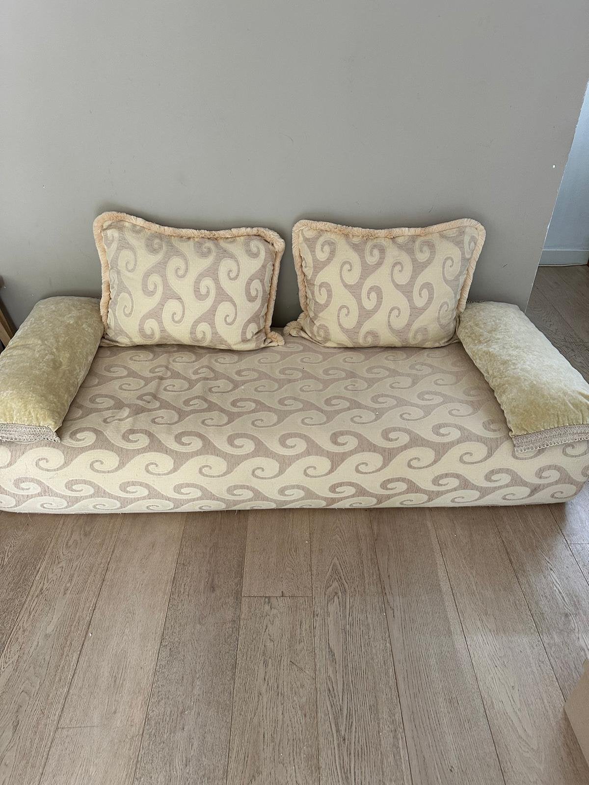 Originele Marokkaanse bank., Huis en Inrichting, Ophalen, Beige, 190 cm of minder, Zo goed als nieuw