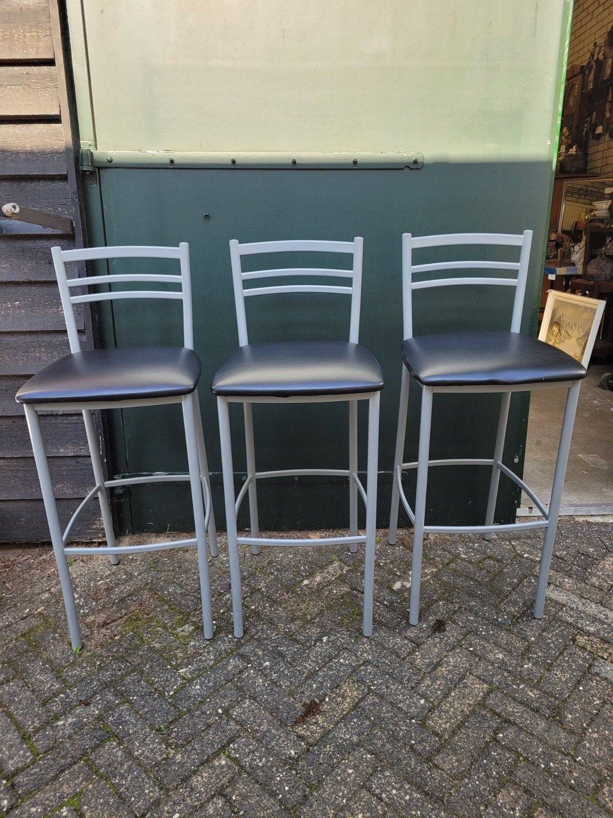 3 barkrukken,  metaal, grijs en zwart als set te koop €15,-, Ophalen, Metaal, 60 tot 90 cm