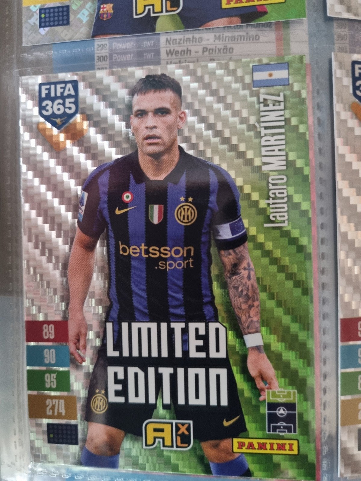 Panini Adrenalyn xl Fifa 365 2027 Limited Edition Martinez, Ophalen of Verzenden, Zo goed als nieuw, Plaatje