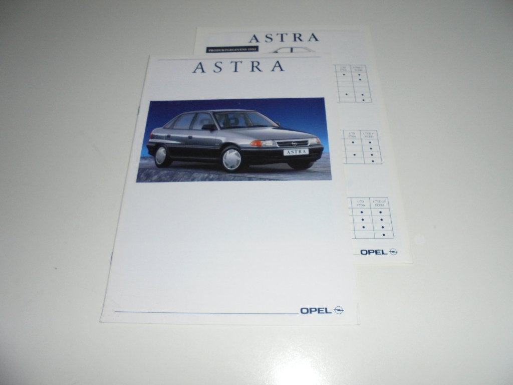 brochure Opel Astra Sedan  1992, Ophalen of Verzenden, Zo goed als nieuw, Opel