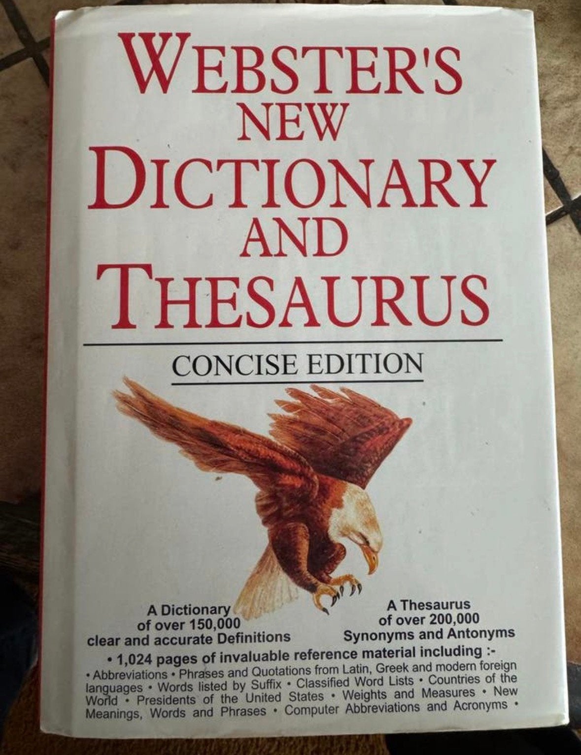 Webster's New Dictionary and Thesaurus - hardcover + omslag, Ophalen of Verzenden