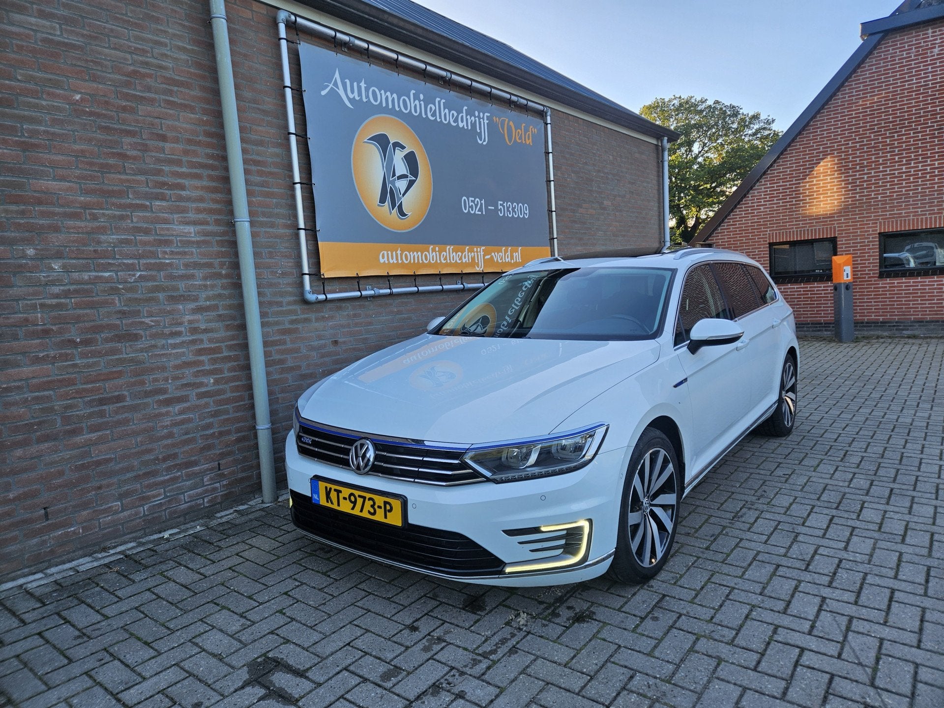 Volkswagen Passat Variant 1.4 TSI GTE Connected Series Plus, Gebruikt, 4 cilinders, Wit, 115 pk