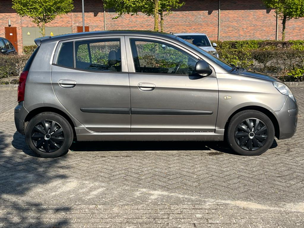Kia Picanto 1.0 2009 Grijs nieuw apk zit er op airco doethet, Auto's, Voorwielaandrijving, 4 cilinders, 400 kg, Origineel Nederlands