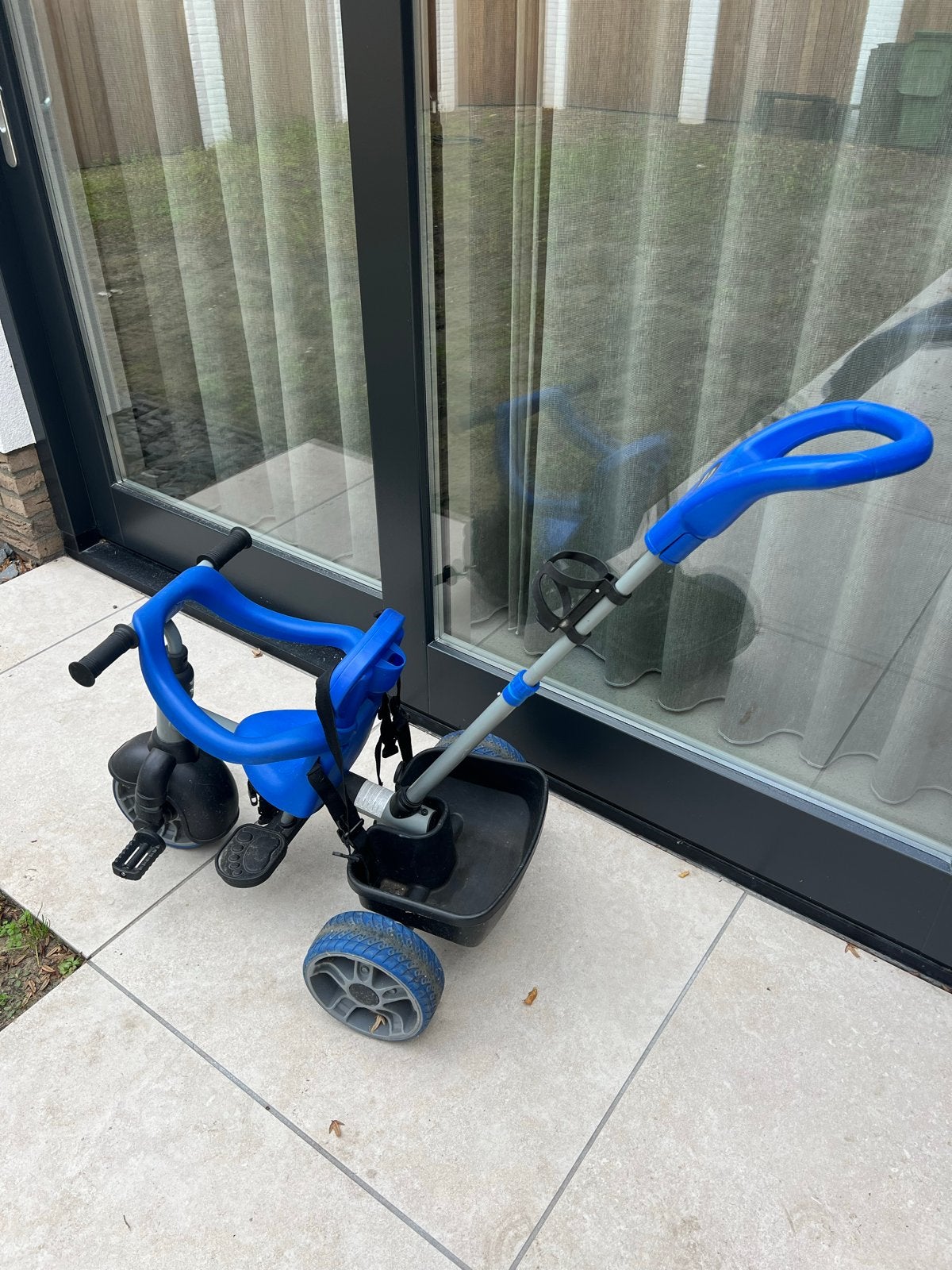 Little Tikes driewieler met duwstang en gordel, Ophalen, Gebruikt, Duwstang