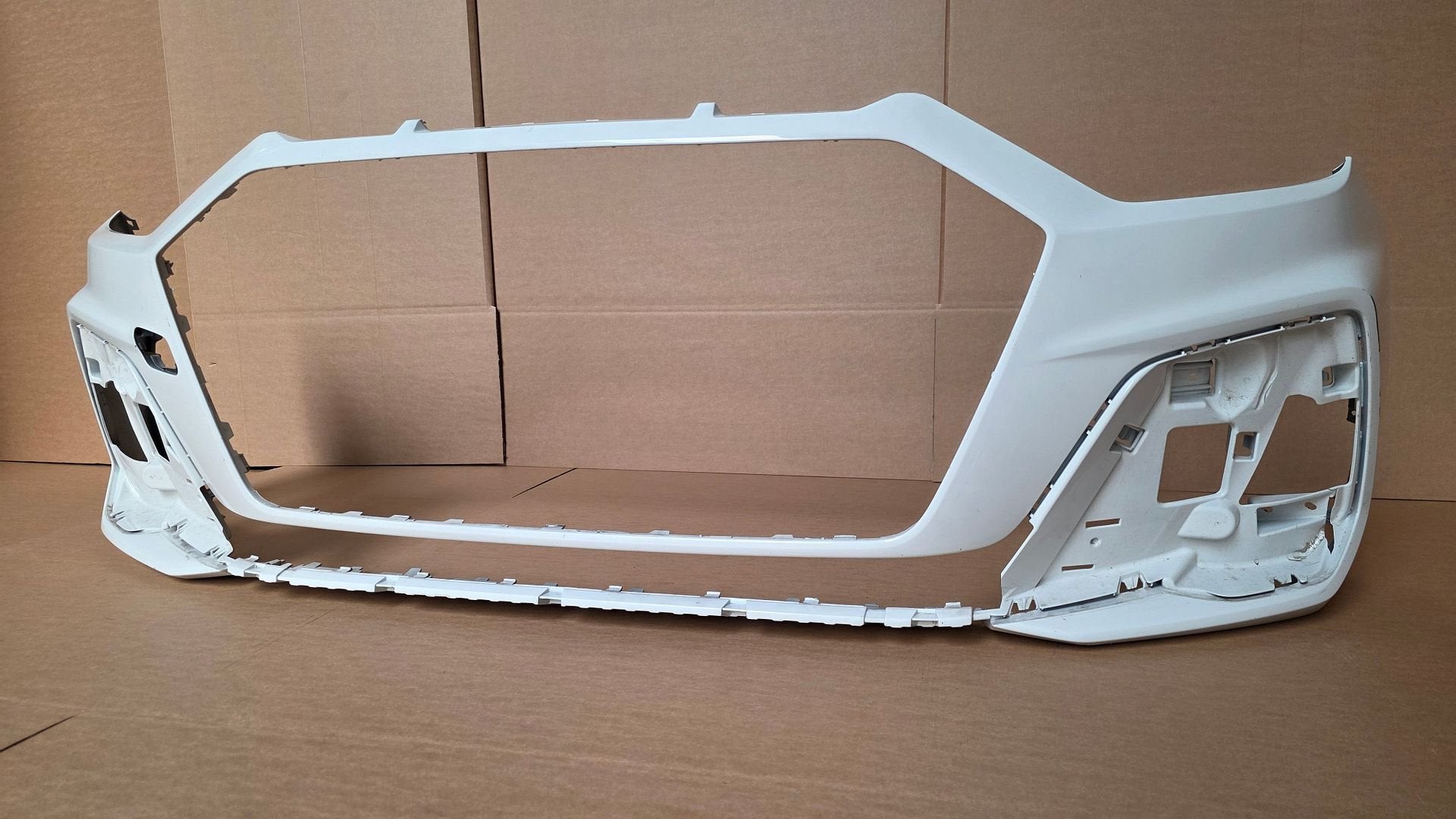 Voorbumper Audi A1 82A S-Line Origineel SLINE BUMPER S LINE, Gebruikt, -, Voor, Bumper