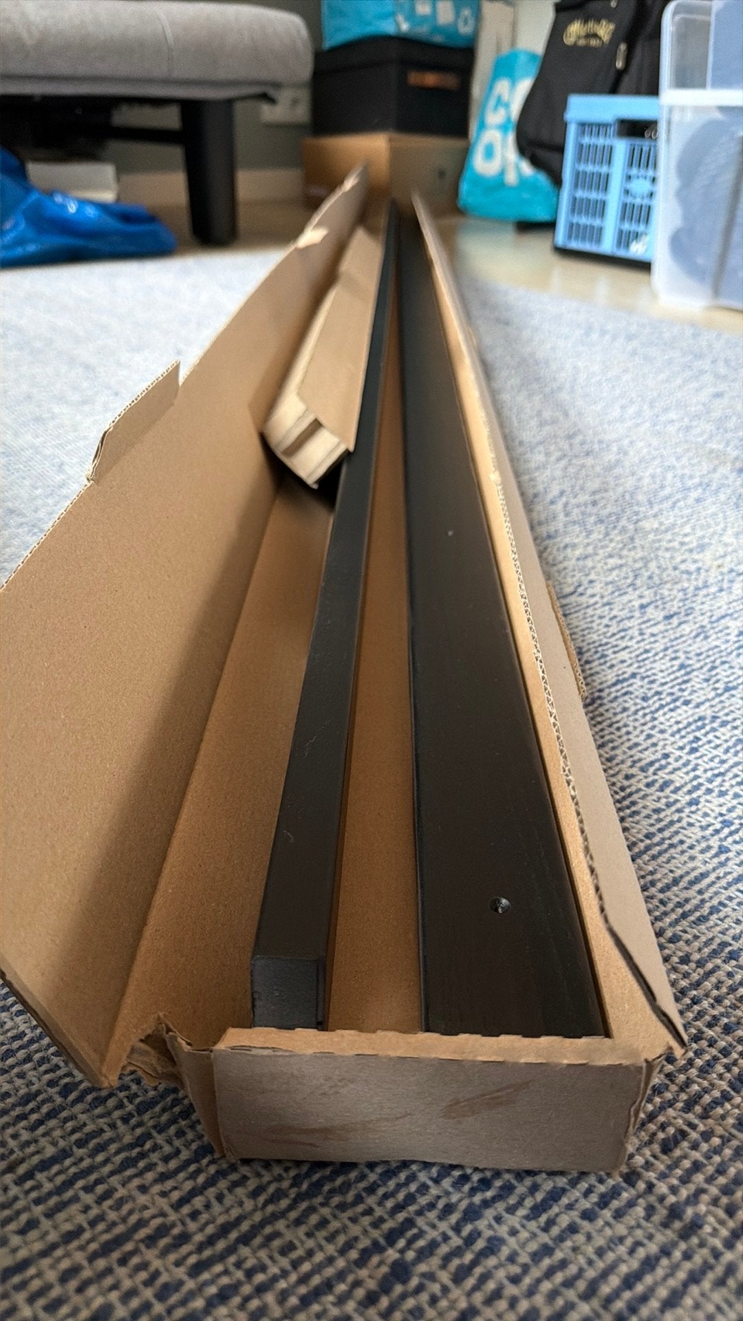GRATIS ikea plint zwart 2x 220cm, Ophalen, Minder dan 25 mm, Zo goed als nieuw, Plank