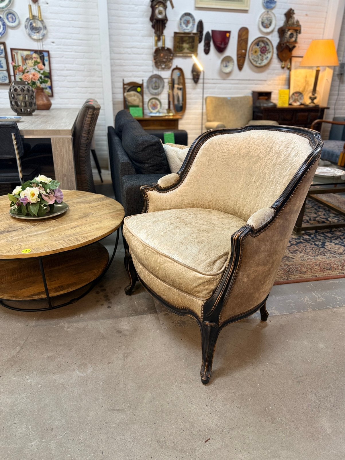 Klassieke Franse fauteuil Lodewijk XV-stijl, Ophalen