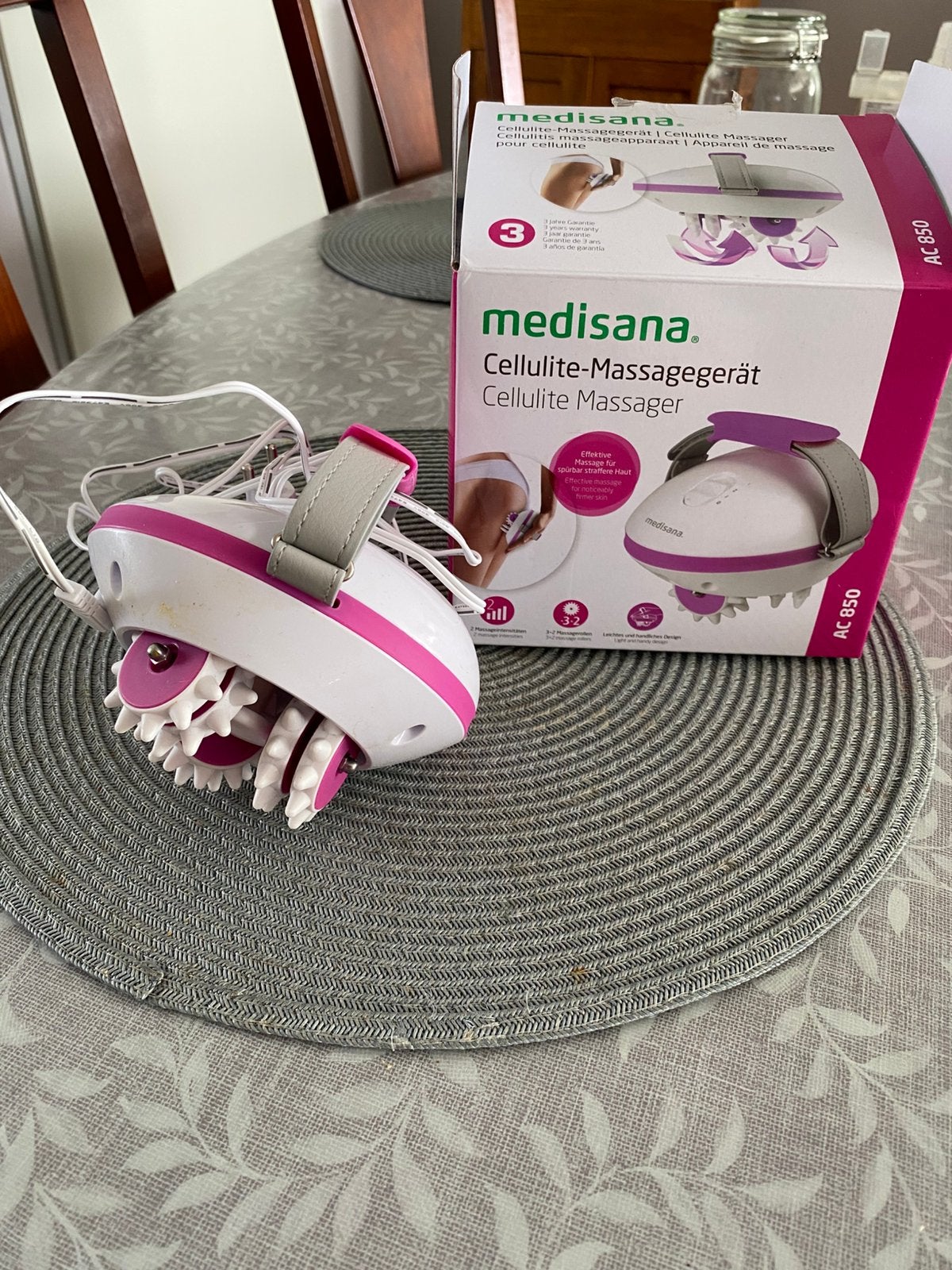 Medisana Cellulite massage apparaat, Sport en Fitness, Ophalen of Verzenden, Zo goed als nieuw, Apparaat