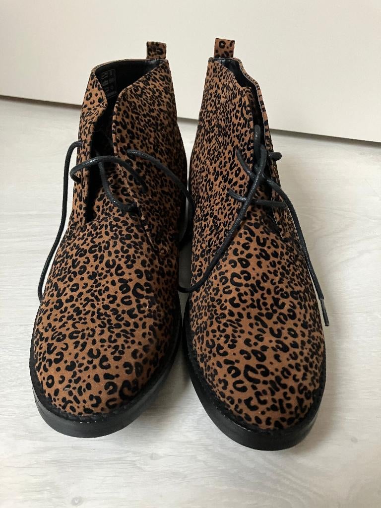NIEUW laarsjes in panter print maat 41, NOVA, Bruin, Lage of Enkellaarzen, Nieuw