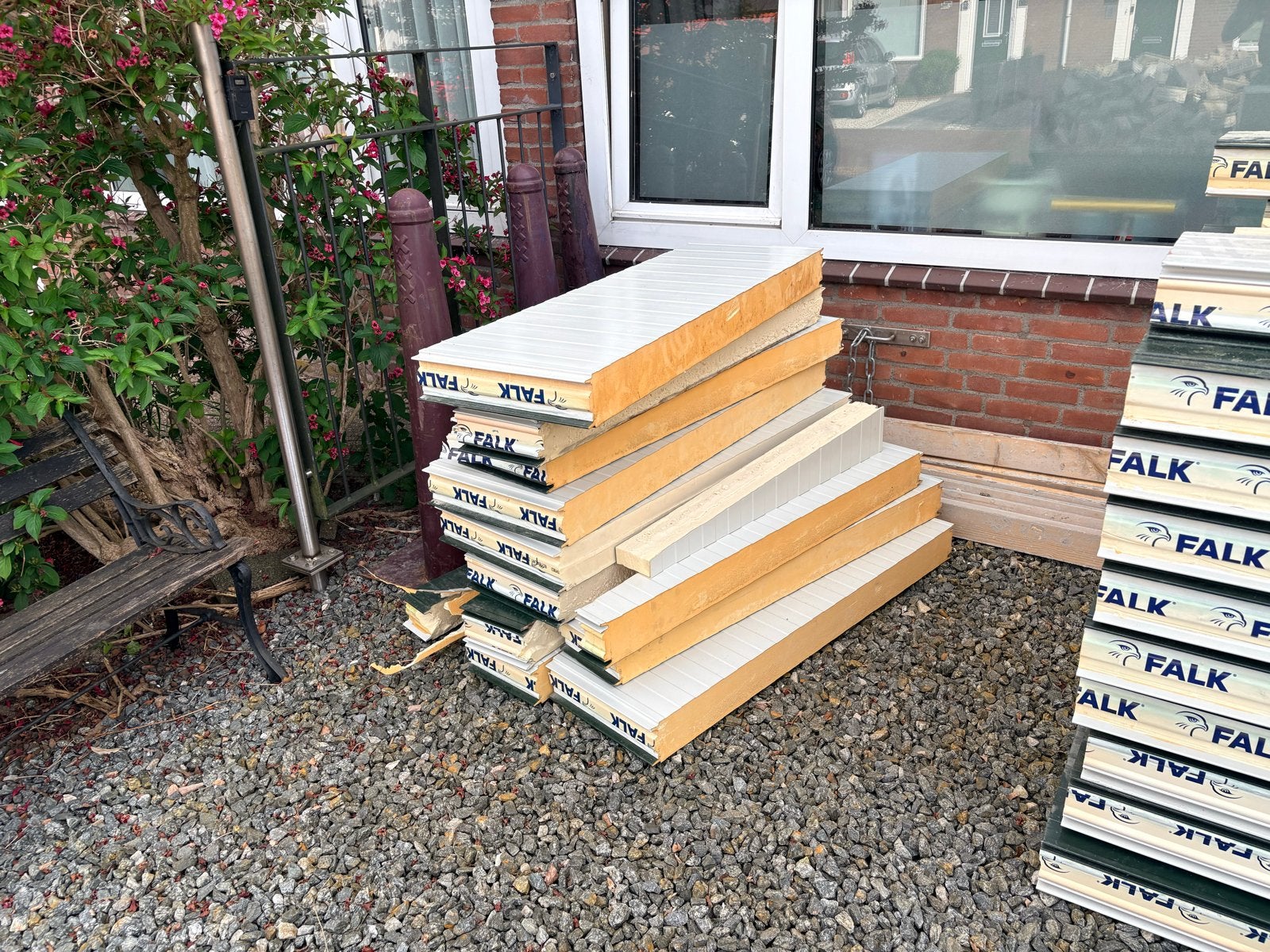 Gratis Restant Valk sandwichpanelen 114x30/35x10cm, Gebruikt, Ophalen of Verzenden, Hardschuim (Pir), Minder dan 5 m²
