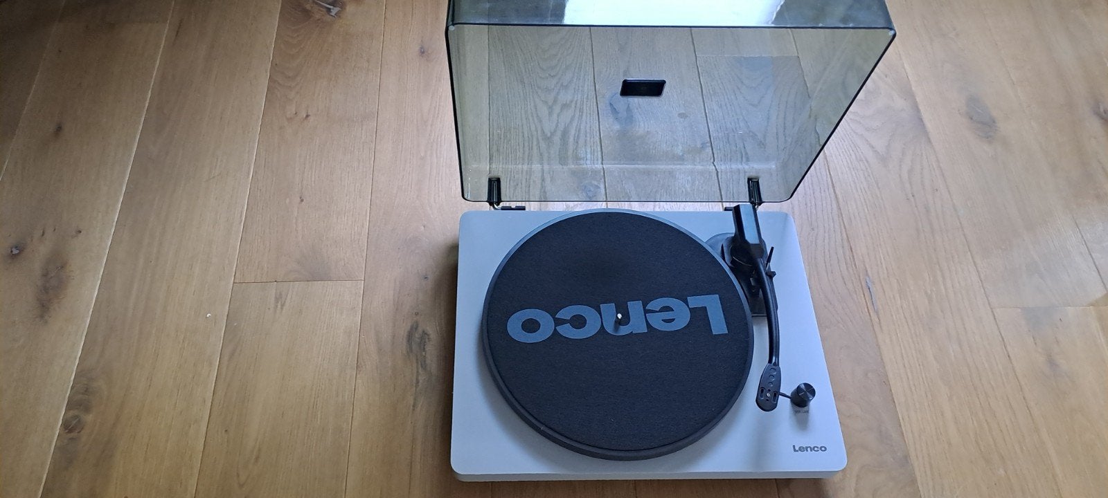 Foto 3 van Lenco platenspeler LS-50GY(V2)