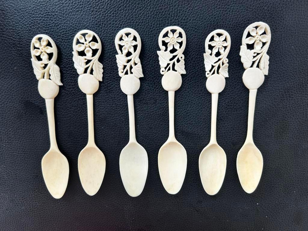 6 Indonesische Lepeltjes - Been/ Bot., Ophalen of Verzenden