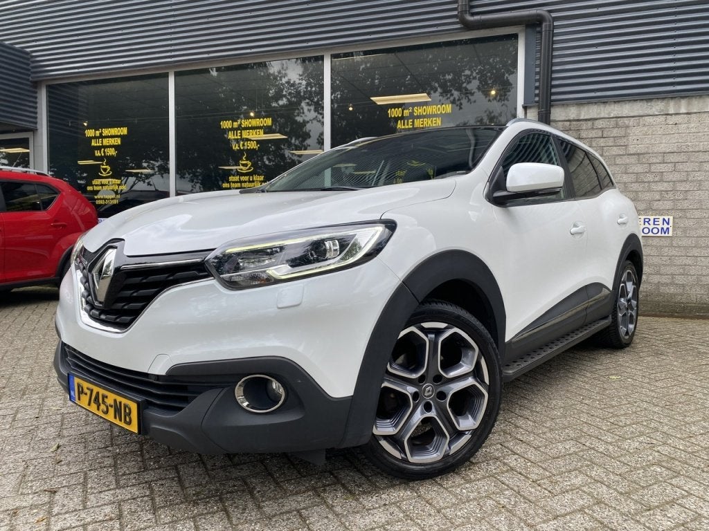 Renault Kadjar 1.2 TCe Bose Trekhaak/Pano/Stoelverwarming/Ca, Auto's, Renault, Voorwielaandrijving, Kadjar, Gebruikt, 4 cilinders